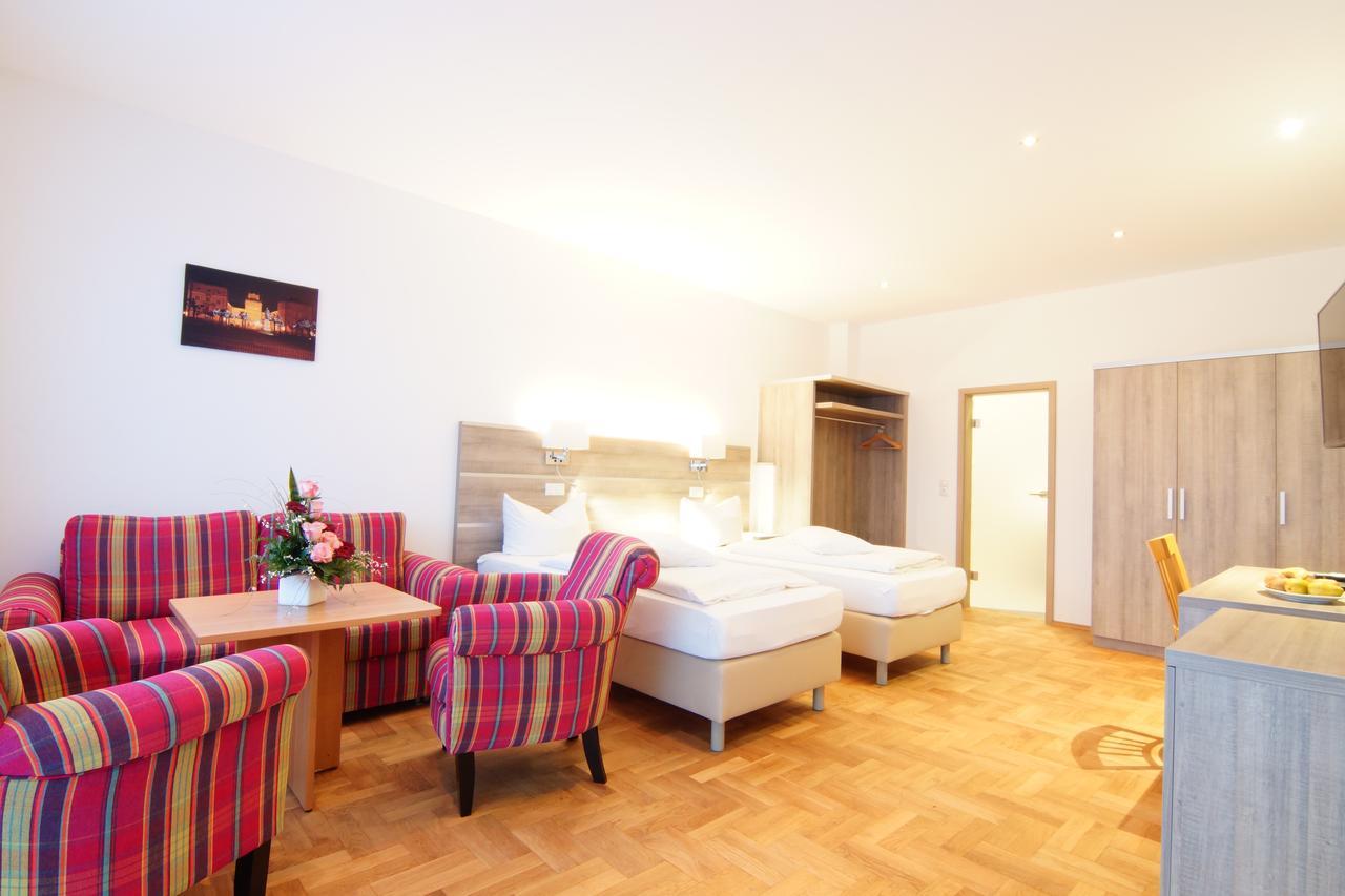 Hotel Spitzenpfeil Michelau in Oberfranken Exteriör bild
