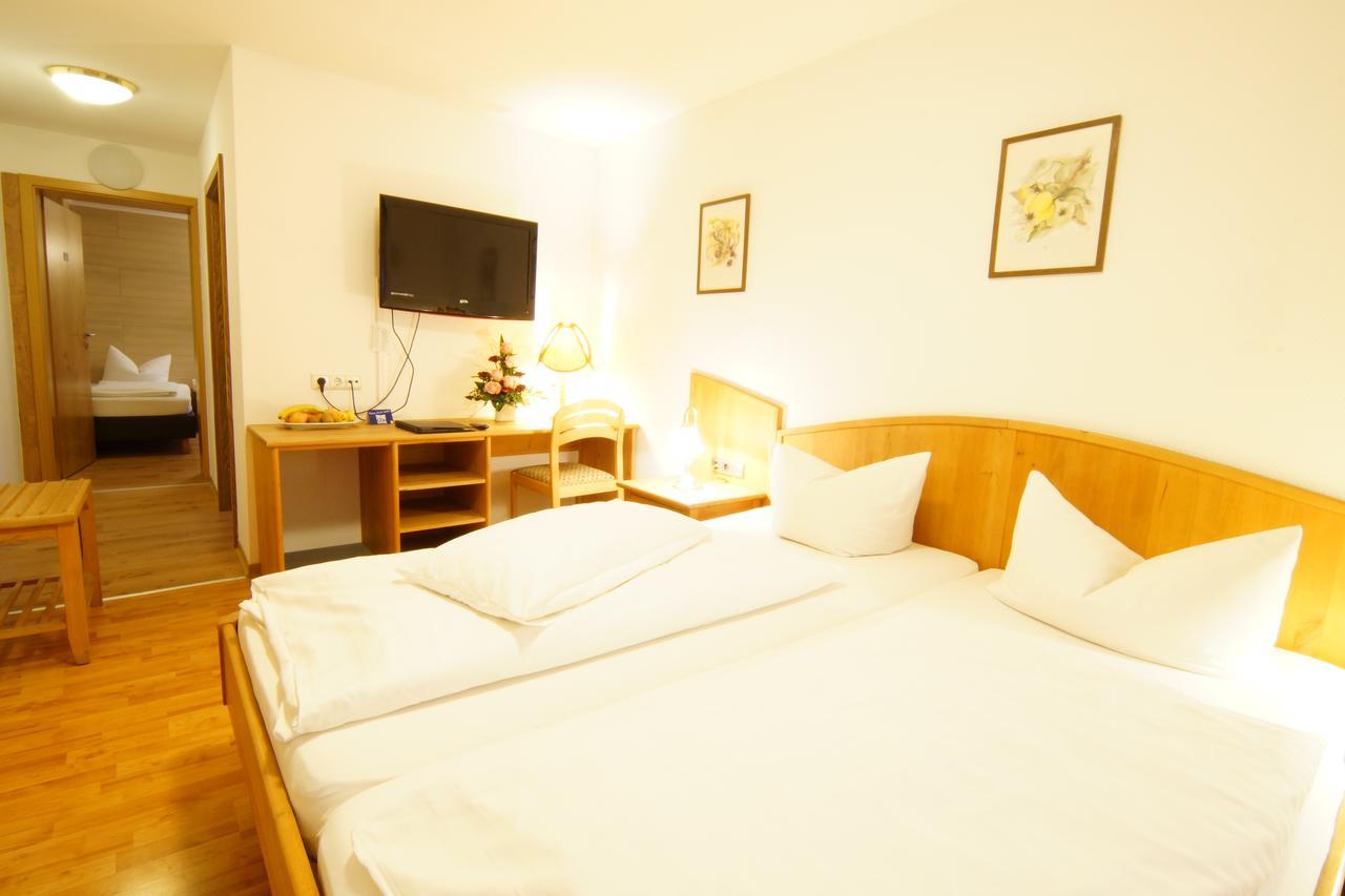 Hotel Spitzenpfeil Michelau in Oberfranken Exteriör bild