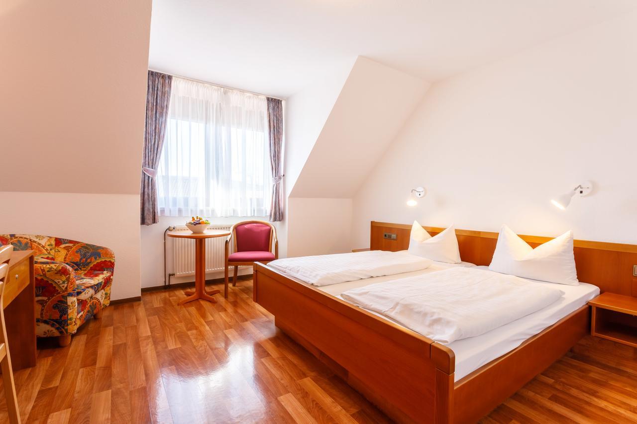 Hotel Spitzenpfeil Michelau in Oberfranken Exteriör bild